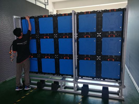 Bon prix P5 l'écran en aluminium de location d'intérieur d'affichage numérique de l'écran 640x640mm a mené le mur d'écran de la vidéo LED de panneau de signe en ligne