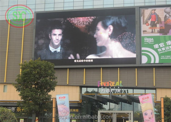 Bon prix Affichage à LED élevé extérieur du panneau d'affichage P6 de la clarté LED au-dessus de lente de l'éclat 5500 en ligne