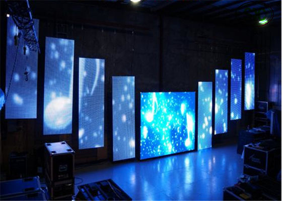 Bon prix Panneau extérieur de haute résolution d'affichage à LED De publicité de 1R1G1B P16 en ligne