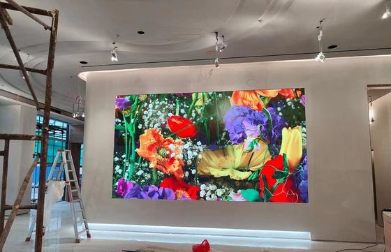 Bon prix La location d'intérieur polychrome de haute résolution de mur de la publicité de P3 576*576mm SMD2121 2S HUB75 a mené l'écran visuel d'affichage en ligne